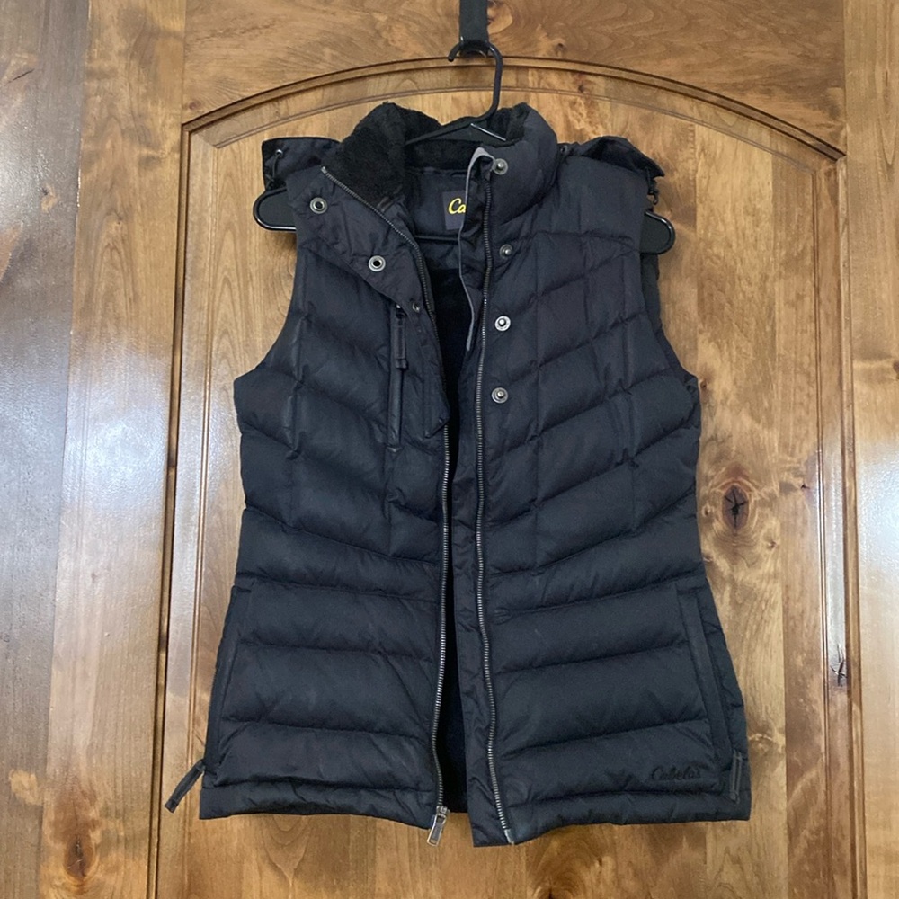 Cabelas down vest